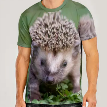 Unisex T-shirt med pindsvineunge